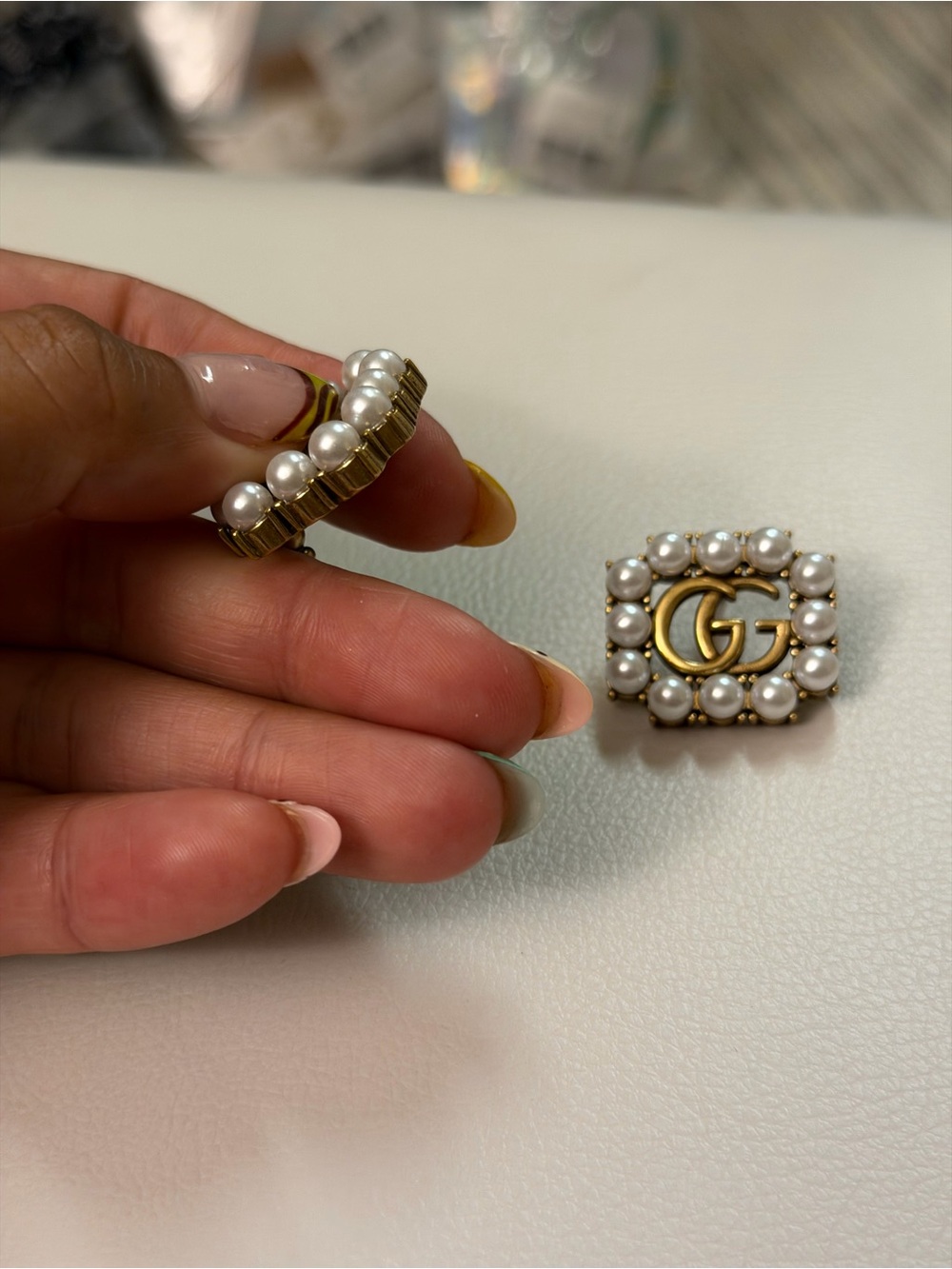 Gucci Gold GG Pearl Frame Earrings - Picture 4 of 10